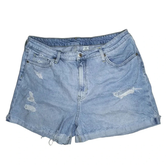 H&M Women's Ultra High Waisted Mom Plus Distressed Jean Shorts, 16 - Picture 10 of 10